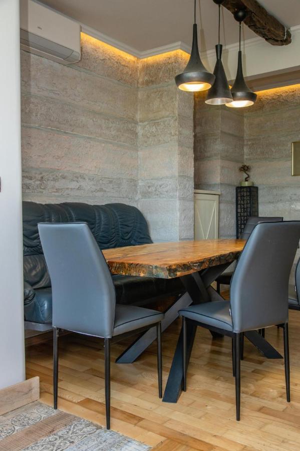 Art Luxury Apartment Burgas by Eksteriør bilde